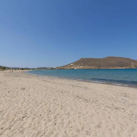 Seafront Quiet House With Bbq In Molos 別荘 パロス島