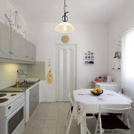 بيت للعطل Seafront Quiet House With Bbq In Molos